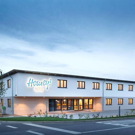 Homey! Hotel Регенсбург Экстерьер фото