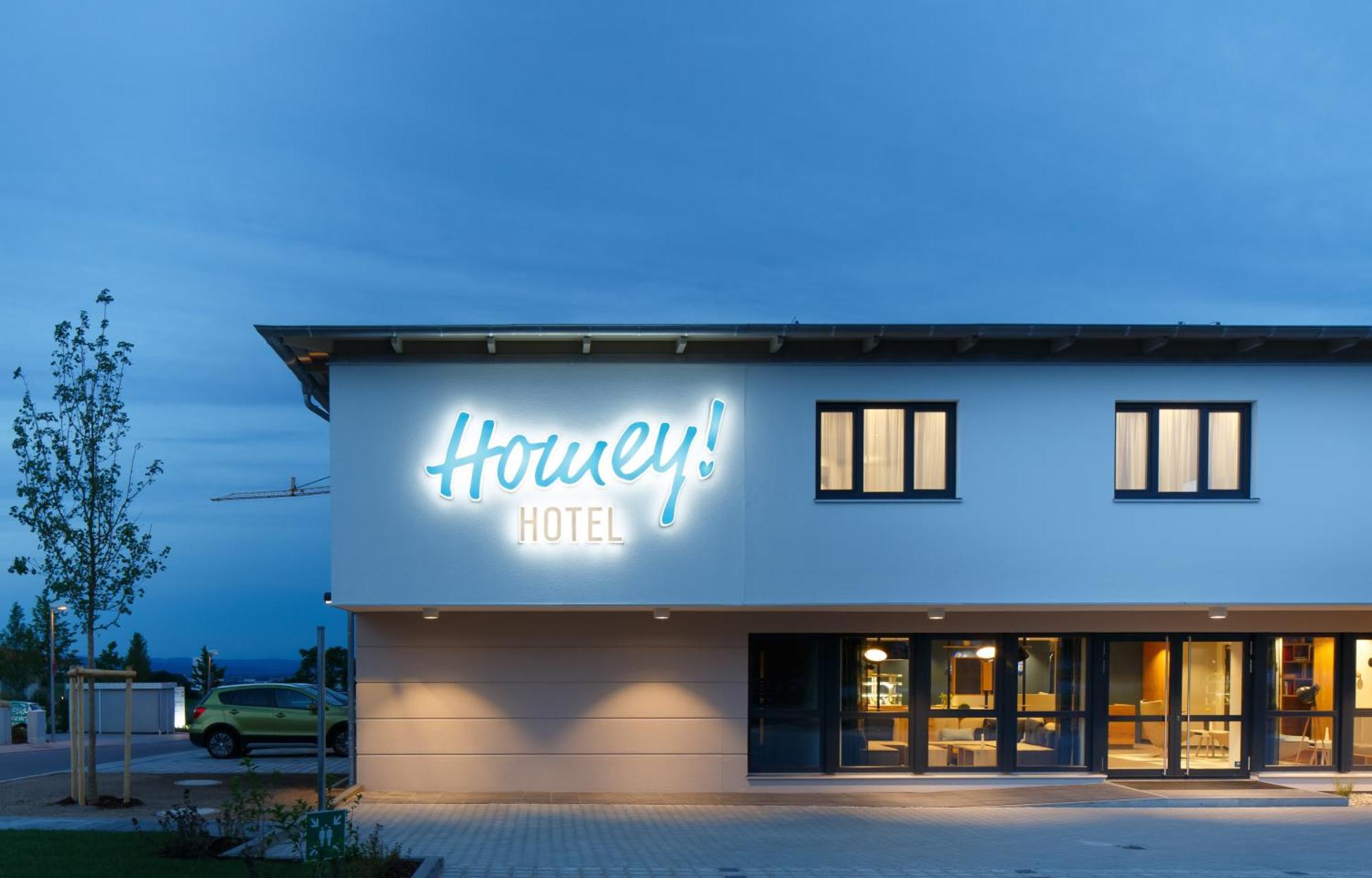 Homey! Hotel Регенсбург Экстерьер фото