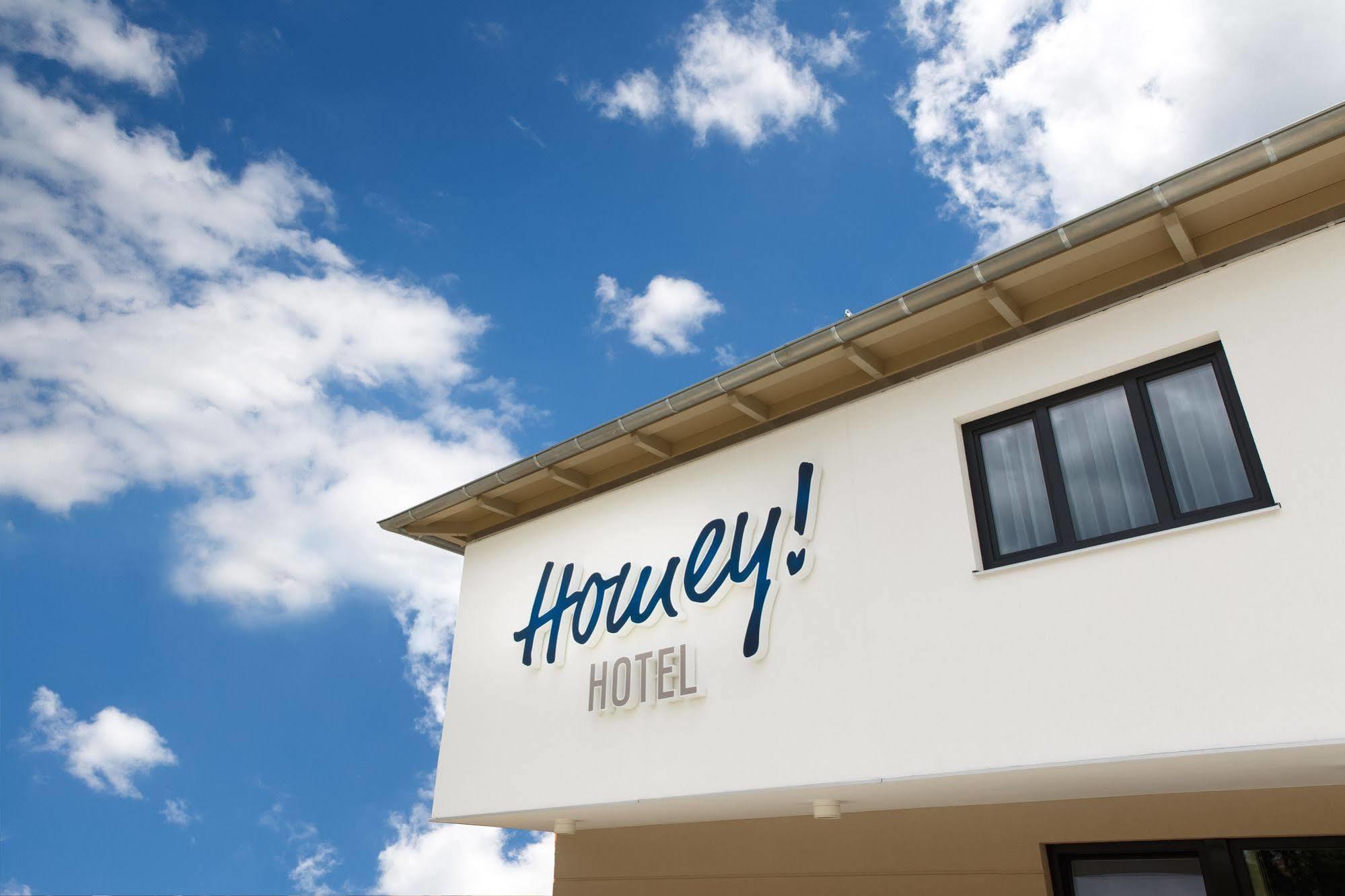 Homey! Hotel Регенсбург Экстерьер фото